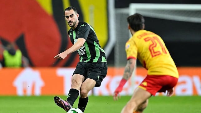 El francés Lucas Perrin llega a Gijón para reforzar la defensa de Garitano