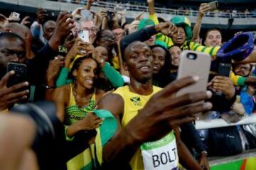 Usain Bolt celebra la victoria en los 200m.