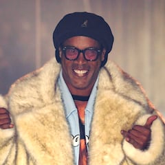 Ronaldinho se reinventa