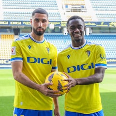 Ousou y Samassékou, felices en su presentación como cadistas