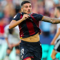 El Levante remonta y convence en el regreso al Ciutat