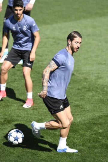 Último entrenamiento del Real Madrid antes del derbi