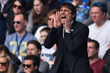 Kompany in for City, while Zouma enters the fray