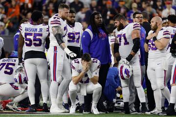 Momentos de pánico después del choque entre Hamlin y Higgins