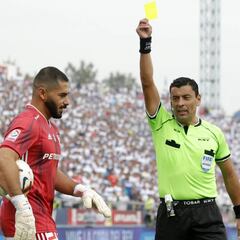 Herrera: "Fuimos un desastre y así es fácil que te ganen"