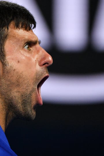 Novak Djokovic reacciona tras conseguir un gran punto. 