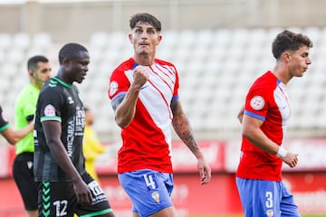 Lautaro Spatz celebrando el gol del empate en la tarde de hoy frente al Antequera.