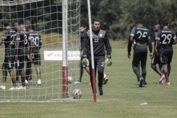 Leandro Castellanos tapará ante Águilas Pereira.