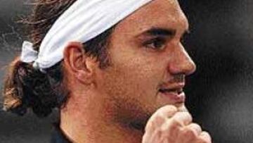 <b>ROGER FEDERER.</b>