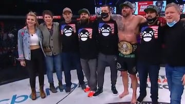 Ryan Bader y su equipo.