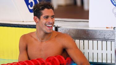 Hugo González, un cometa en la oscuridad