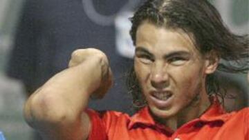 <b>PALIZA.</b> Nadal no bajó a la pista y Youzhny le pasó como un huracán.