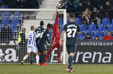 Parada de Keylor Navas.