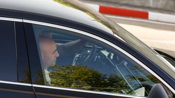 Rubiales se refugia en una Motril dividida