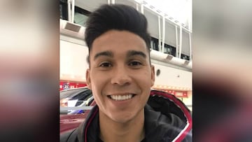 El mediocampista argentino partió de Buenos Aires con rumbo a la Ciudad de México para reportar con Cruz Azul.