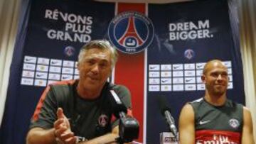 Ancelotti y Alex, en rueda de prensa.