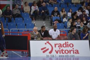 Odom vio el partido del Baskonia ante el Joventut desde el banquillo.