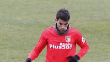 Augusto ya tocó balón tras lesionarse en el Camp Nou