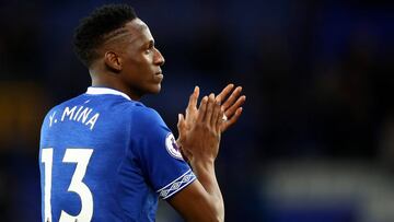 Yerry Mina en uno de sus primeros partidos con el Everton