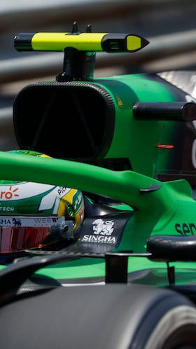 AME6488. SAO PAULO (BRASIL), 07/11/2025.- El brasileño Gabriel Bortoleto de Kick Sauber participa este viernes, durante el segundo día de actividades del Gran Premio de Formula Uno en el circuito de Interlagos, en Sao Paulo (Brasil). EFE/ Sebastiao Moreira