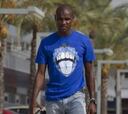 El agente de Abidal avisa: "Puede irse del Barça"
