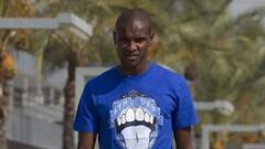 El agente de Abidal avisa: "Puede irse del Barça"