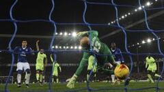 El City de Pellegrini cae ante Everton en la semifinal de ida