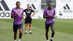 Alaba y Mendy. corriendo en Valdebebas.