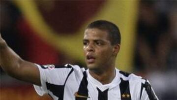 Felipe Melo desvela que quiere ser diácono en Brasil