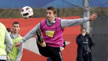 Luis García: "Al que más pegan es a Callejón"