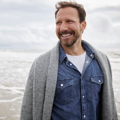 Si naciste en la década de los 60 y 70, la psicología dice que puedes tener estos ocho rasgos mentales