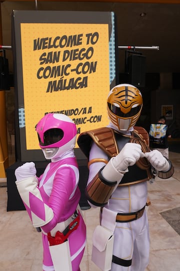 Creatividad y pasión se dan cita en los cosplays que llenan la convención.