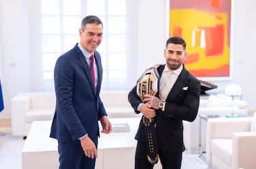 El 27 de febrero, el presidente del Gobierno de España recibió en el Palacio de la Moncloa al reciente ganador de la UFC. El Matador llevó el cinturón de campeón del mundo al homenaje institucional del gobierno español.