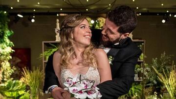 Dalma Maradona, la hija mayor de Diego Armando Maradona, con su marido Andrés Caldarelli el día de su boda.