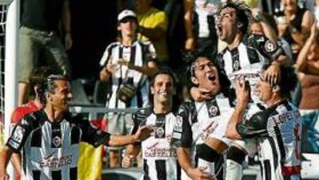 <b>BIGOLEADOR. </b>Rosas volvió a marcar dos goles que le aupan al Pichichi de Segunda.