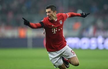 Lewandowski extends Bayern contract through to 2021