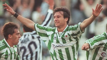 Alfonso durante un partido con el Real Betis. 