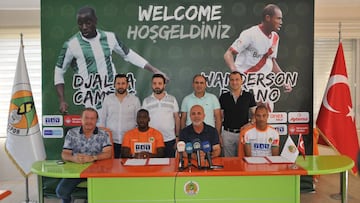 Presentaci&oacute;n de Baiano con el Alanyaspor.