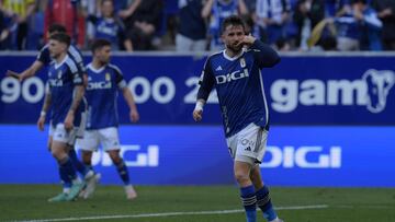 Moyano celebra un gol con el Oviedo.