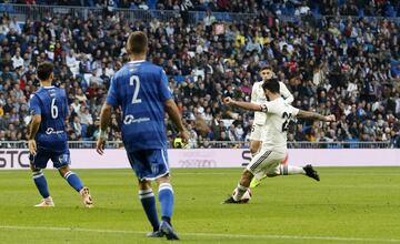 El jugador del Real Madrid Isco marca el 4-0 al Melilla. 