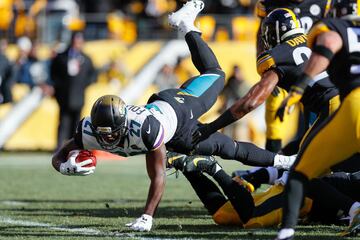 Jaguars consiguen victoria histórica contra los Steelers