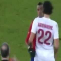 A 7 años: la feroz patada de Vidal que sepultó a Borghi en la Roja