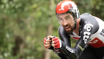 Thomas De Gendt rueda durante la contrarreloj de La Planche des Belles Filles en el Tour de Francia 2020.