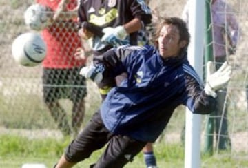 José Carlo Fernández defendió a Universidad de Chile (2006) y en Deportes Melipilla (2007)