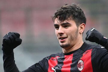 Está siendo un activo importante para el liderato del Milan. El malagueño está brillando más en la Europa League y, aunque con menor presencia, goza de buenos minutos en Liga. Brahim es el único cedido blanco cuyo valor de mercado ha crecido en Transfermarkt esta temporada. El portal lo tasa en 14 millones de euros.