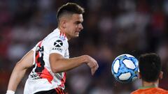 Rafael Santos Borr&eacute; durante un partido con River Plate.