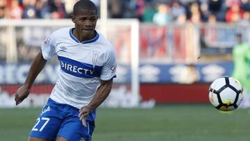 Futbol, Universidad Catolica vs Curico Unido.