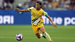Sam Kerr: Chelsea sign Australia World Cup star