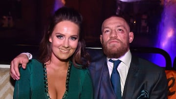Este sábado 8 de agosto, el expeleador de la UFC, Conor McGregor, festejó el cumpleaños de su pareja Dee Devlin pidiéndole que se case con él.