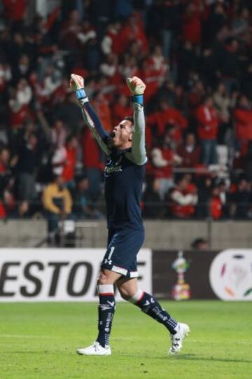 Alfredo Talavera no contuvo las eliminaciones en el primer gol de Triverio.